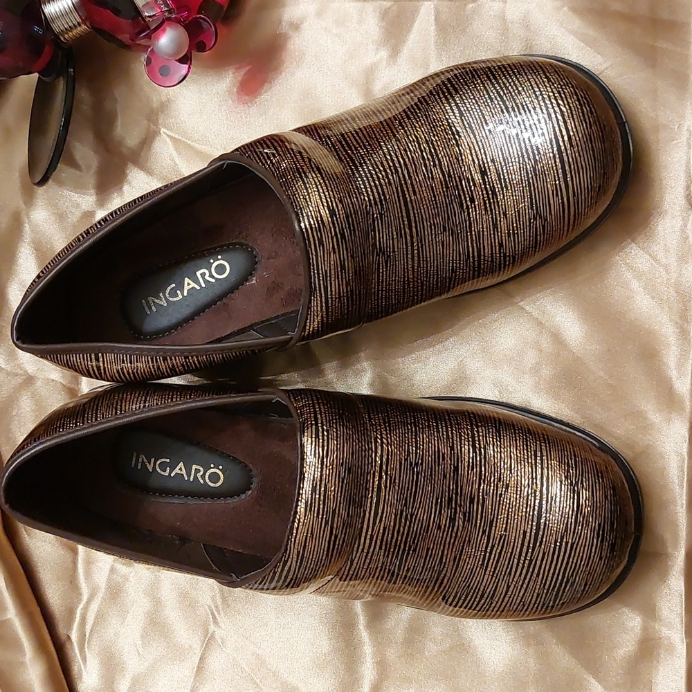 Clogs